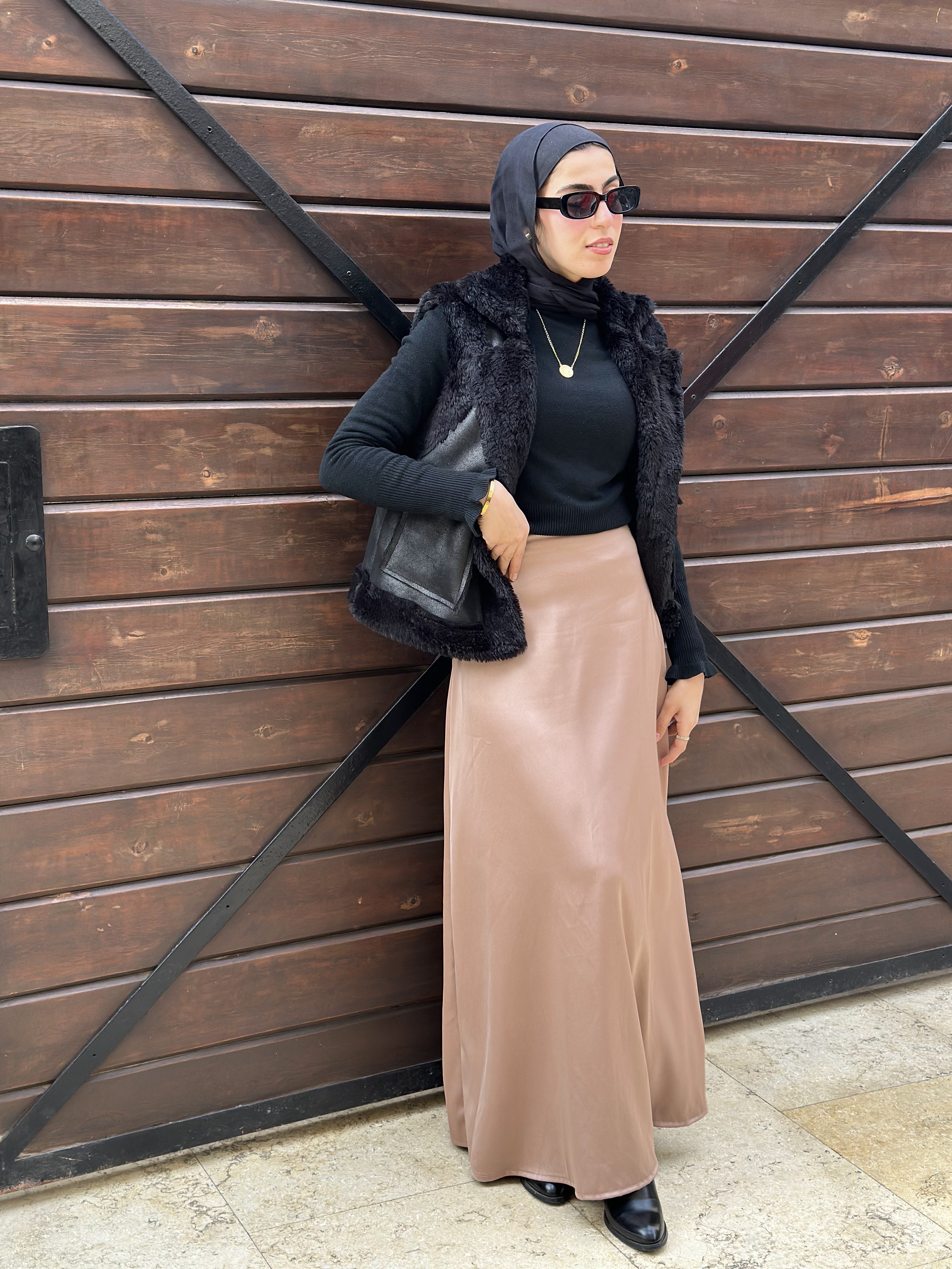 Hana satin skirt
